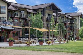 Base Camp 304 1 Bedroom Condo by RedAwning