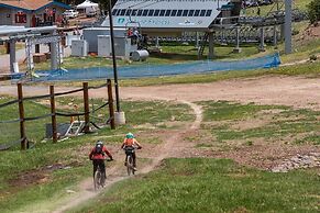 Base Camp 304 1 Bedroom Condo by RedAwning