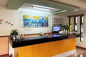 Sea Jewel Hotel Puerto Galera powered by Cocotel