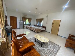 Collection O 91015 Sungai Batang Lake Chalet