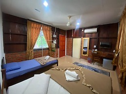 Collection O 91015 Sungai Batang Lake Chalet