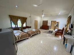 Collection O 91015 Sungai Batang Lake Chalet