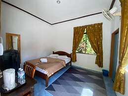 Collection O 91015 Sungai Batang Lake Chalet