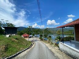 Collection O 91015 Sungai Batang Lake Chalet