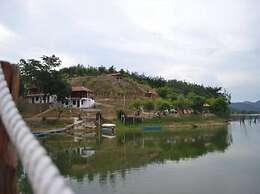 Collection O 91015 Sungai Batang Lake Chalet