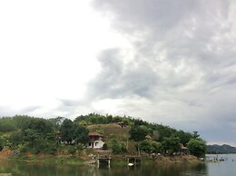 Collection O 91015 Sungai Batang Lake Chalet