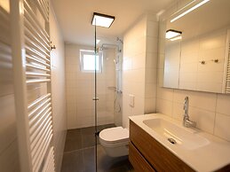 Luxurious Villa With two Bathrooms