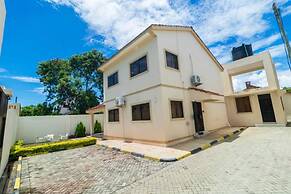 Lux Suites Nyali Holiday Villa