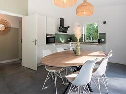 Brilliant Bungalow in Kamperland by the Lake