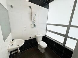 OYO 91010 Furich Hotel