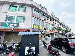 OYO 91010 Furich Hotel