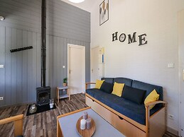 Comfortable Holiday Home With Private Terrace