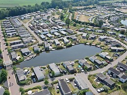 Well-kept Chalet on the Water
