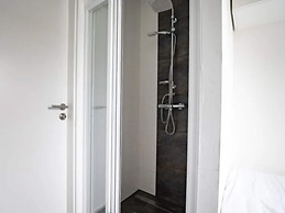 Well-kept Chalet on the Water