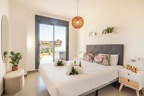 Apartment La Cala With Pool