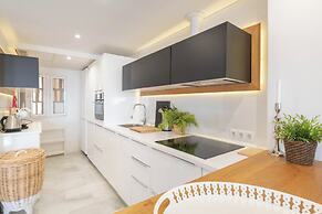 Calahonda Elegance With Pool And Sea View