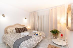 Calahonda Elegance With Pool And Sea View