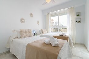 Apartment Hispanidad With Pool