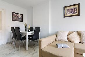 Apartment Hispanidad With Pool