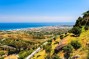 Puerta Del Mar Penthouse Beachfront