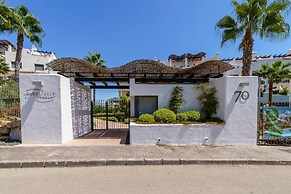 Sunset Seaview Corner With Pool