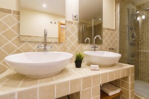 Sunset Seaview Corner With Pool