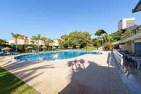 Marbella Este Next Marriott and Nikki B