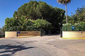 Marbella Este Next Marriott and Nikki B