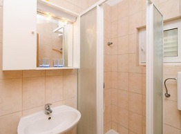 Guest House Sobra 38