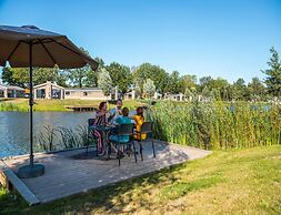 Waterside Chalet Escape Near Kampen