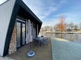 Fascinating Chalet With Dishwasher