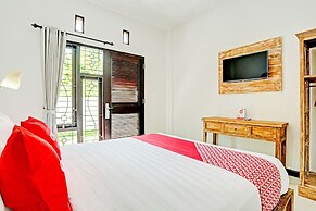 OYO 91123 Madhava 108