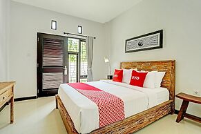 OYO 91123 Madhava 108