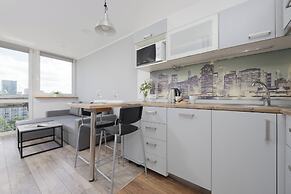 Al. Jana Pawła II Apartment by Renters