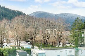 Embrace Serenity Luxe 2BR Suite