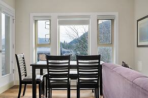 Embrace Serenity Luxe 2BR Suite