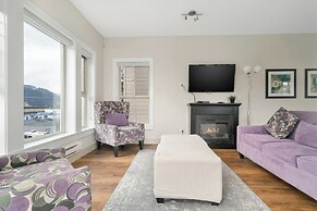 Embrace Serenity Luxe 2BR Suite