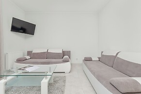 Gdansk Studio With Parking by Renters