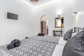 Anya Studios by Estia