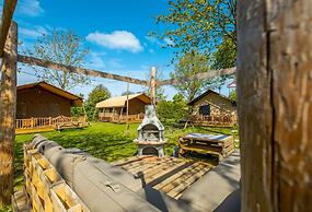 Nice Tent With Bathroom, Near a Recreation Area