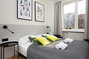 Family City Center Apartments by Renters