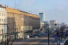 Family City Center Apartments by Renters