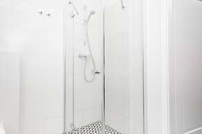 Family City Center Apartments by Renters