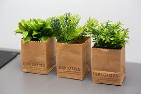 Family City Center Apartments by Renters