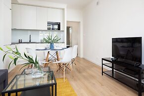 Family City Center Apartments by Renters