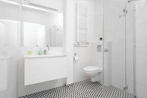 Family City Center Apartments by Renters