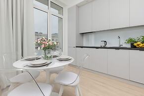 Warsaw Panorama Apartment by Renters