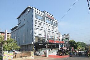 Hotel Floral Palace