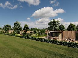 Modern Chalet With Airco, 9 km. From Maastricht