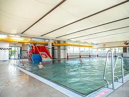 Modern Chalet With Airco, 9 km. From Maastricht